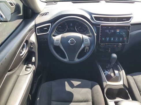 Used 2016 Nissan Rogue S w/ Appearance Package image 14