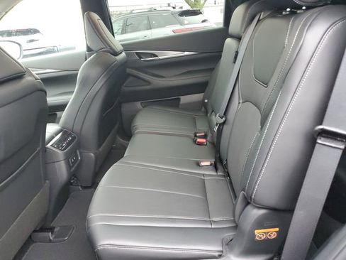 Certified 2026 INFINITI QX60 Pure w/ Cargo Package image 13