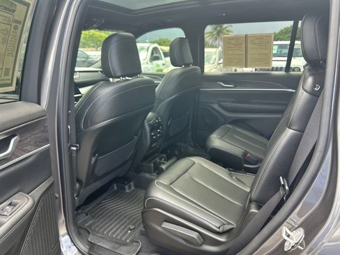 Used 2025 Jeep Grand Cherokee L Limited w/ Trailer Tow Package AWD/4WD image 32