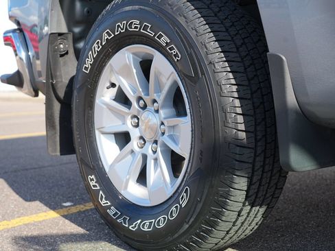 Used 2024 Chevrolet Silverado 1500 LT AWD/4WD image 29