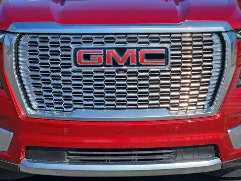 Used 2024 GMC Yukon Denali w/ Max Trailering Package AWD/4WD image 9