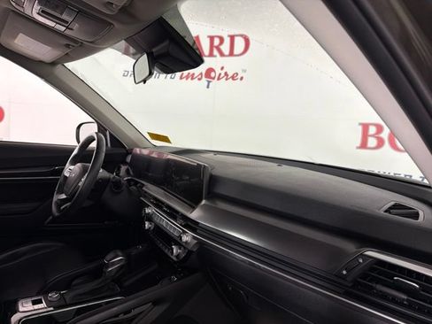 Used 2024 Kia Telluride S w/ S Sunroof Package FWD image 17