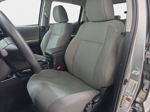 Certified 2023 Toyota Tacoma SR AWD/4WD image 12