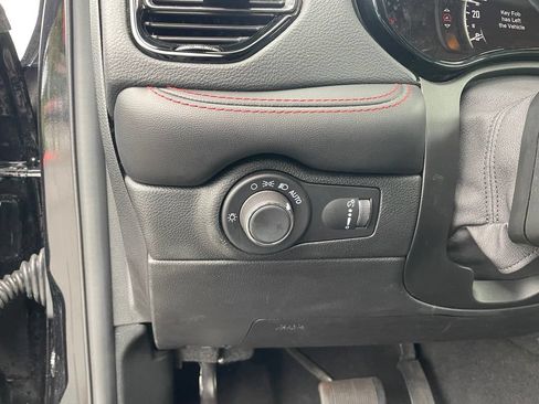 Used 2024 Dodge Durango GT AWD/4WD image 12