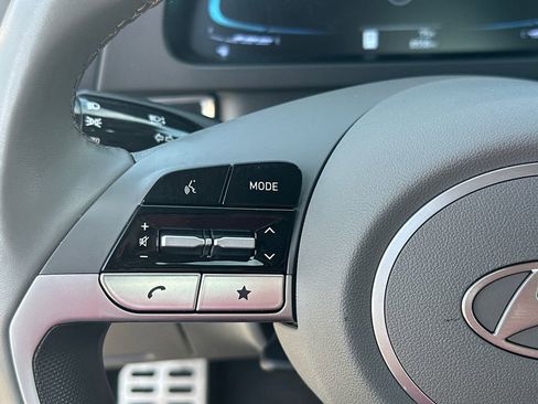 Certified 2025 Hyundai Elantra Sport FWD image 24