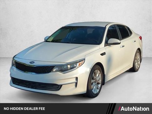 Used 2018 Kia Optima LX w/ 17" Alloy Wheels Package FWD image 1