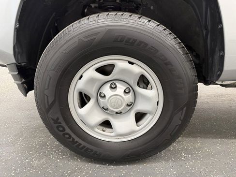 Certified 2023 Toyota Tacoma SR image 18