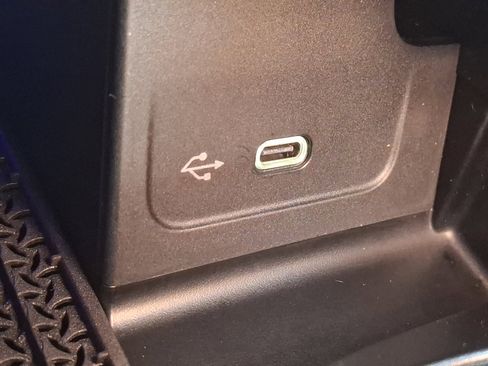 Certified 2024 Mercedes-Benz C 300 4MATIC Sedan image 25