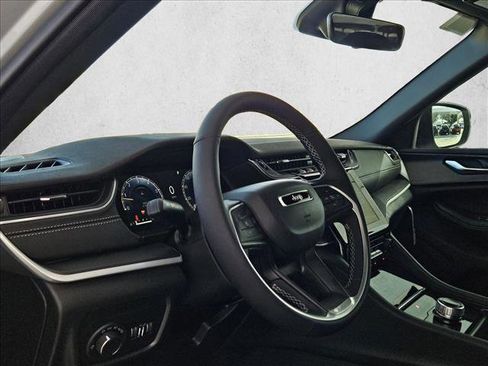 New 2026 Jeep Grand Cherokee L Laredo X image 3