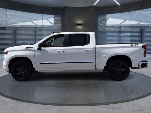 Certified 2025 Chevrolet Silverado 1500 RST w/ Dark Appearance Package AWD/4WD image 3