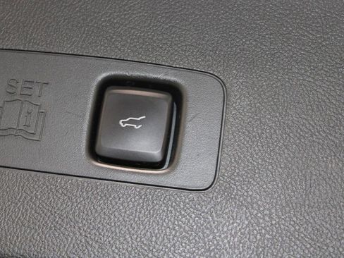 Used 2020 Lincoln Corsair Reserve w/ Equipment Group 202A image 14