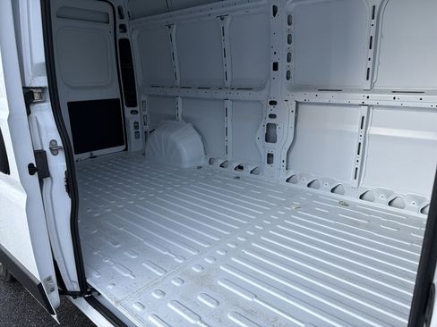 Used 2025 RAM ProMaster 2500 image 16