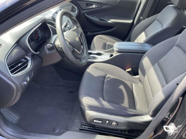 Used 2025 Chevrolet Malibu LT FWD image 21