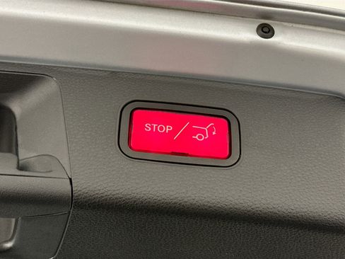 Used 2013 Mercedes-Benz GLK 350 4MATIC image 32