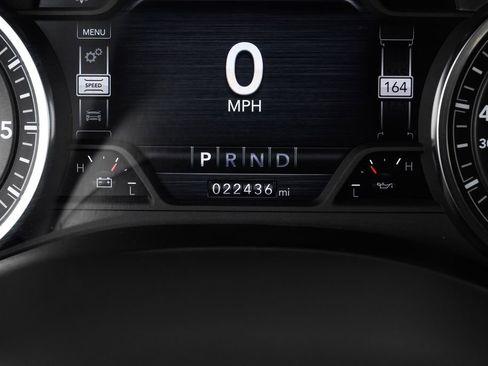 Used 2023 RAM 1500 Laramie AWD/4WD image 3