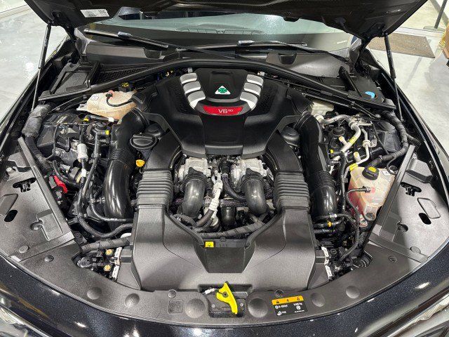 Used 2018 Alfa Romeo Giulia Quadrifoglio w/ Driver Assist Dynamic Package RWD image 8