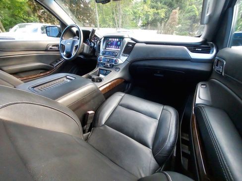Used 2016 Chevrolet Tahoe LT AWD/4WD image 11