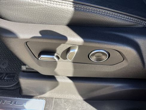 Certified 2024 GMC Sierra 1500 Denali image 19