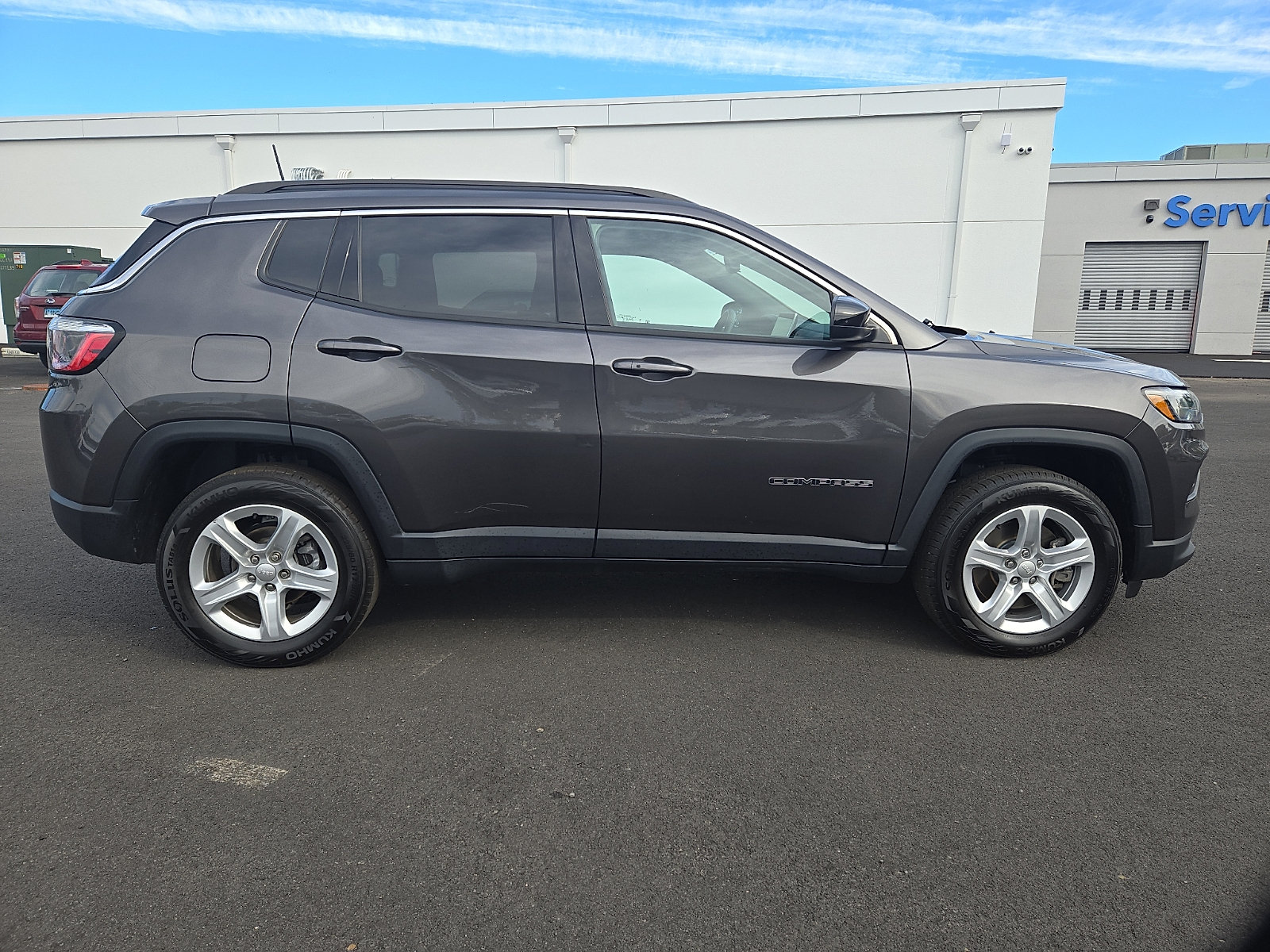 Used 2023 Jeep Compass Latitude AWD/4WD image 7