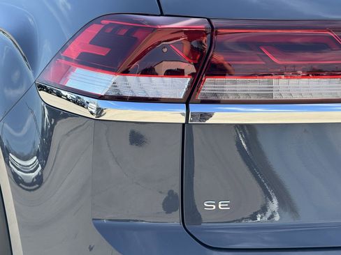 New 2026 Volkswagen Atlas Cross Sport SE FWD image 12