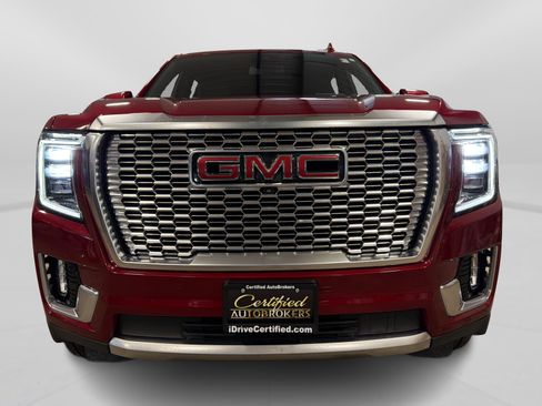 Used 2023 GMC Yukon XL Denali AWD/4WD image 10