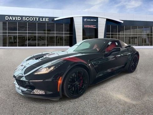 Used 2017 Chevrolet Corvette Grand Sport w/ Grand Sport Heritage Package RWD image 4