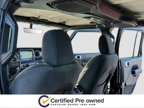Used 2022 Jeep Gladiator Sport image 6
