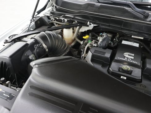 Used 2022 RAM 2500 Laramie w/ Night Edition AWD/4WD image 24