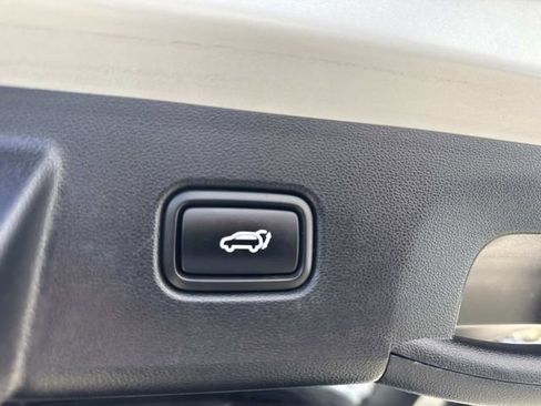 Used 2024 Hyundai Tucson Limited AWD/4WD image 8