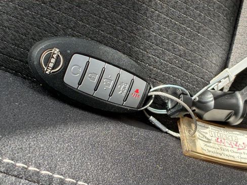 Used 2025 Nissan Altima 2.5 SV FWD image 21