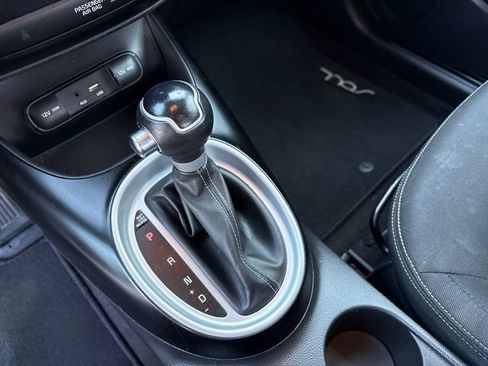 Used 2017 Kia Soul + FWD image 24