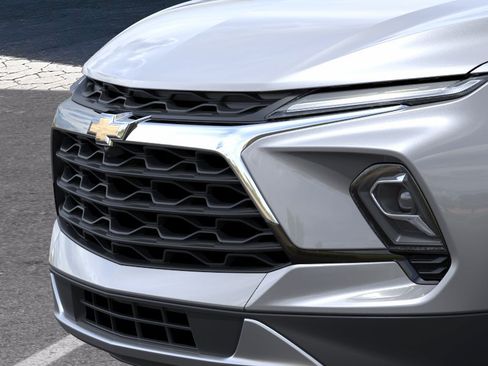 New 2026 Chevrolet Blazer LT w/ Sound & Technology Package AWD/4WD image 40