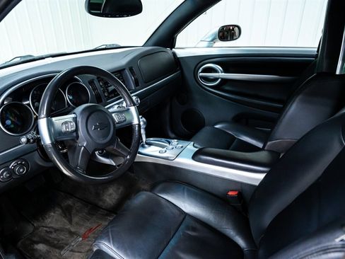 Used 2004 Chevrolet SSR w/ Preferred Equipment Group image 38