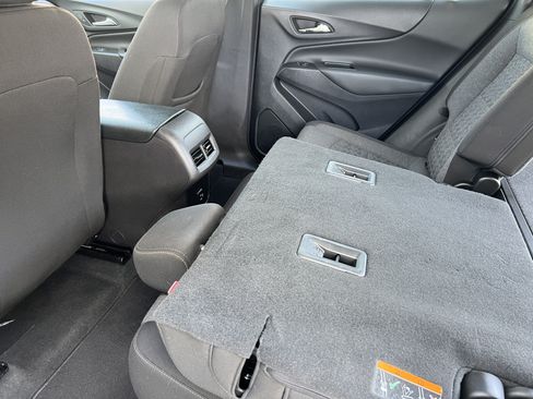 Used 2024 Chevrolet Equinox LT AWD/4WD image 17