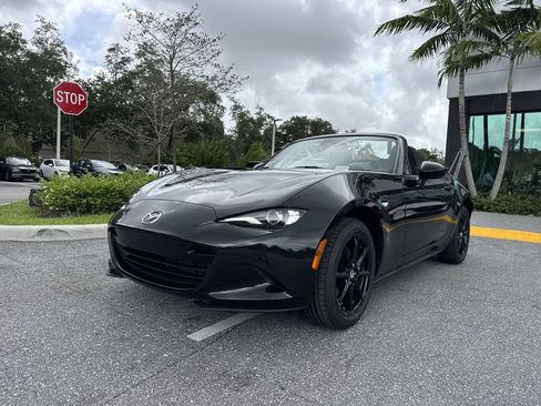 New 2026 MAZDA MX-5 Miata Sport w/ Interior Package RWD image 31