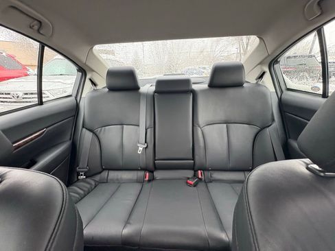 Used 2013 Subaru Legacy 2.5i Limited image 22