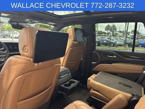 Used 2021 Cadillac Escalade Sport AWD/4WD image 13