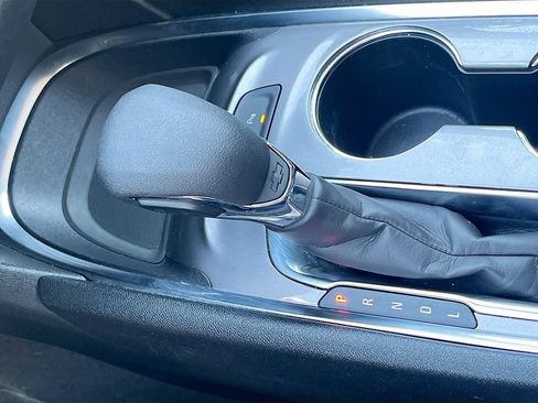 Used 2025 Chevrolet Malibu LT FWD image 17