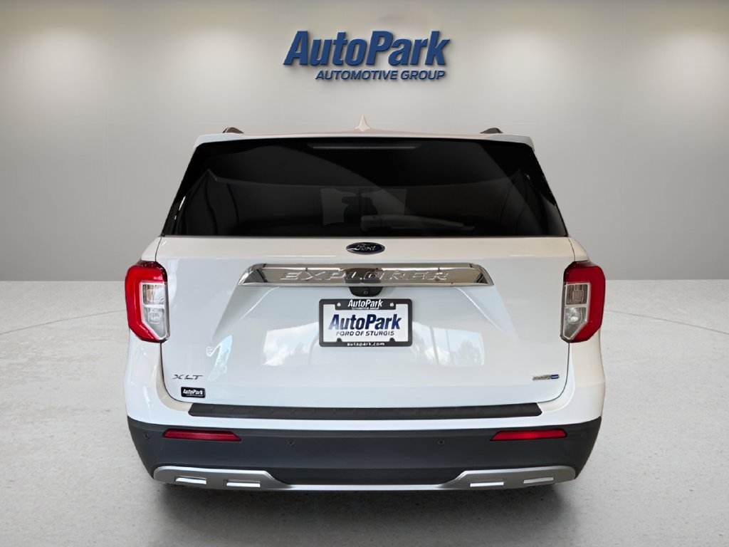 Used 2020 Ford Explorer XLT w/ Equipment Group 202A AWD/4WD image 6