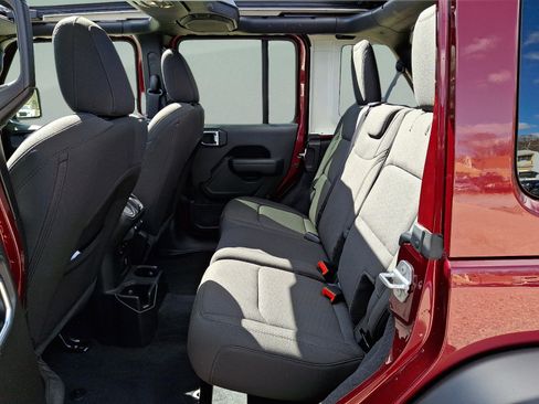 Certified 2022 Jeep Wrangler Unlimited Sport w/ Sun And Sound Package image 10