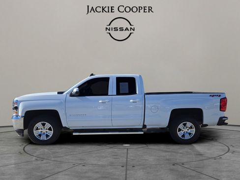 Used 2018 Chevrolet Silverado 1500 LT w/ All Star Edition image 2