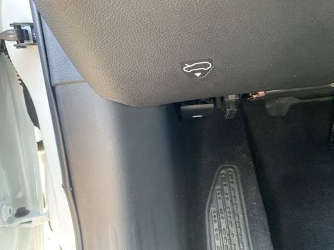 New 2026 Jeep Compass Latitude AWD/4WD image 20