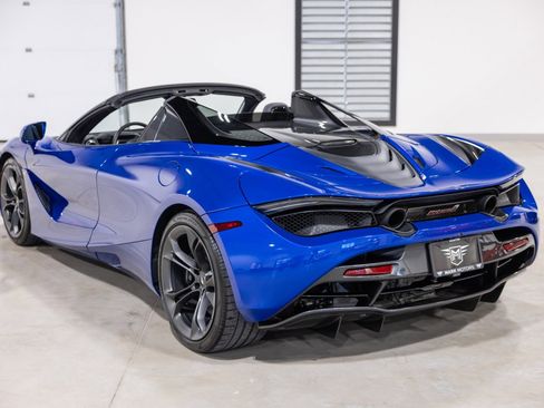 Used 2022 McLaren 720S Spider - AURORA BLUE - LEATHER image 7