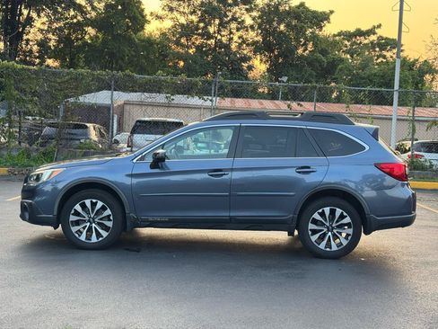 Used 2016 Subaru Outback 2.5i Limited AWD/4WD image 9