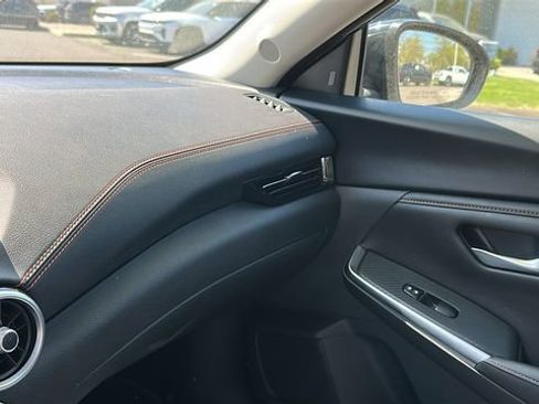 Certified 2023 Nissan Sentra SR FWD image 18
