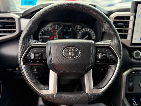 Used 2023 Toyota Tundra Limited w/ Power Package AWD/4WD image 6