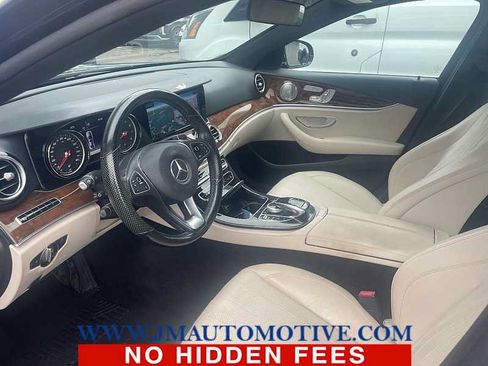 Used 2017 Mercedes-Benz E 300 4MATIC image 2