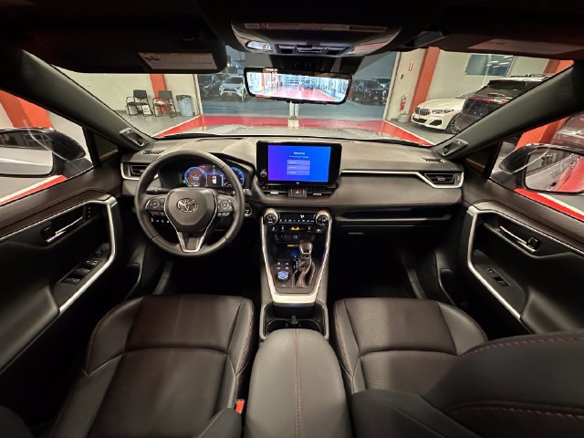 Certified 2025 Toyota RAV4 XSE w/ Premium Package AWD/4WD image 18