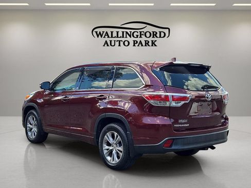 Used 2015 Toyota Highlander Plus AWD/4WD image 6