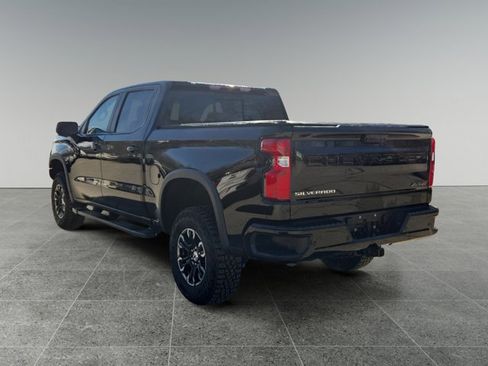 Used 2022 Chevrolet Silverado 1500 ZR2 image 3